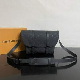 Picture of Louis Vuitton Mens Bags _SKUfw229777266fw